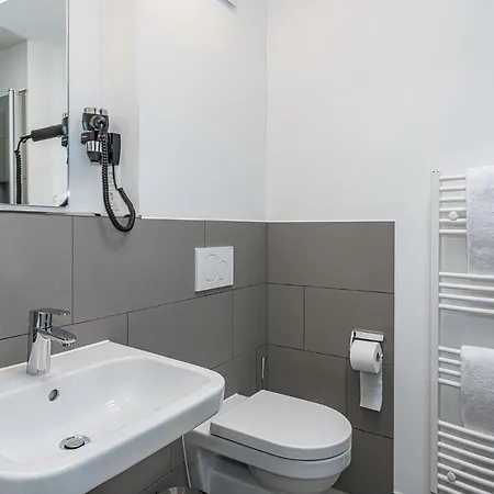 דירה Deichhaeuser Anna Kueste Deichhaeuser Anna Kueste 7-32